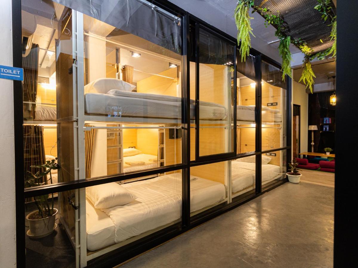 Khao San Social Capsule Hostel Bangkok Luaran gambar