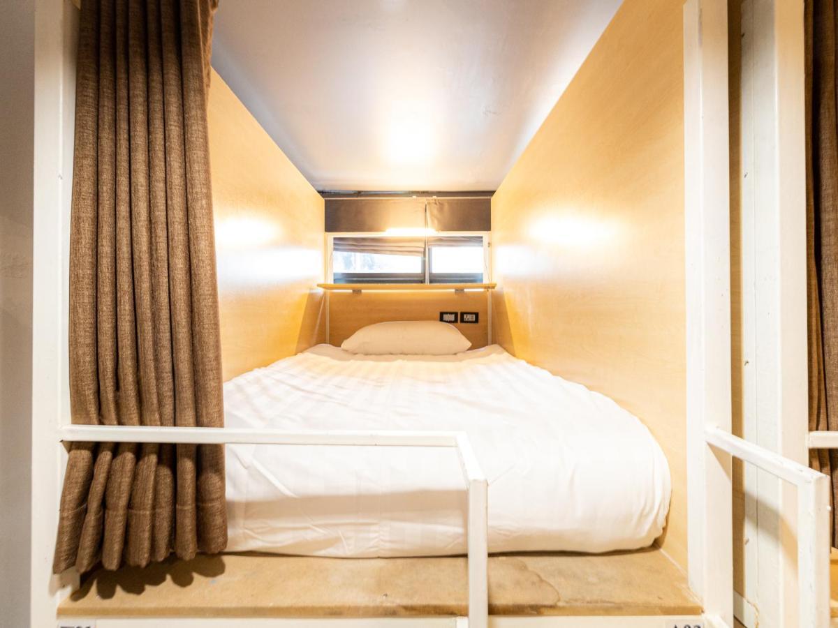 Khao San Social Capsule Hostel Bangkok Luaran gambar
