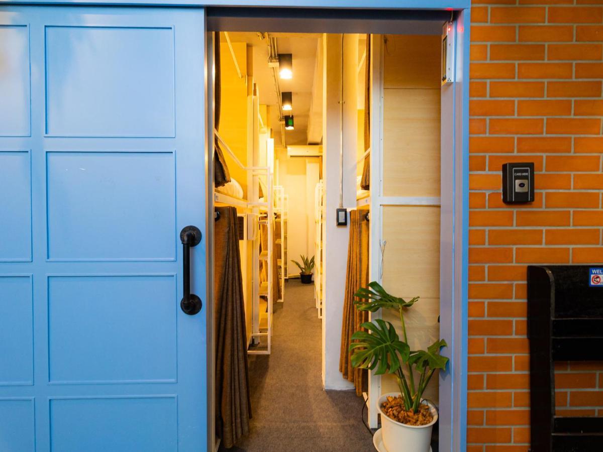 Khao San Social Capsule Hostel Bangkok Luaran gambar