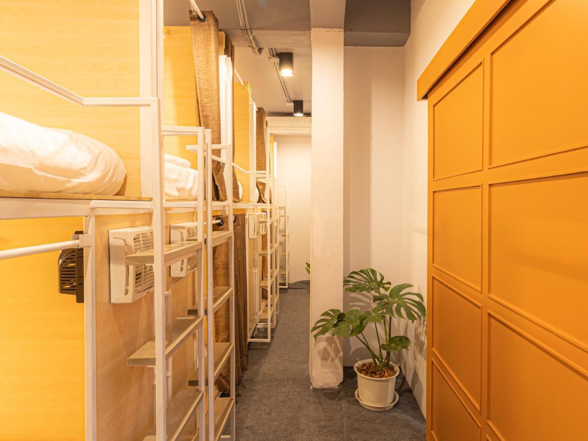 Khao San Social Capsule Hostel Bangkok Luaran gambar