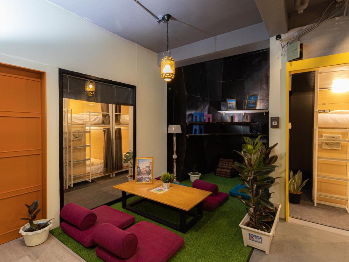 Khao San Social Capsule Hostel Bangkok Luaran gambar