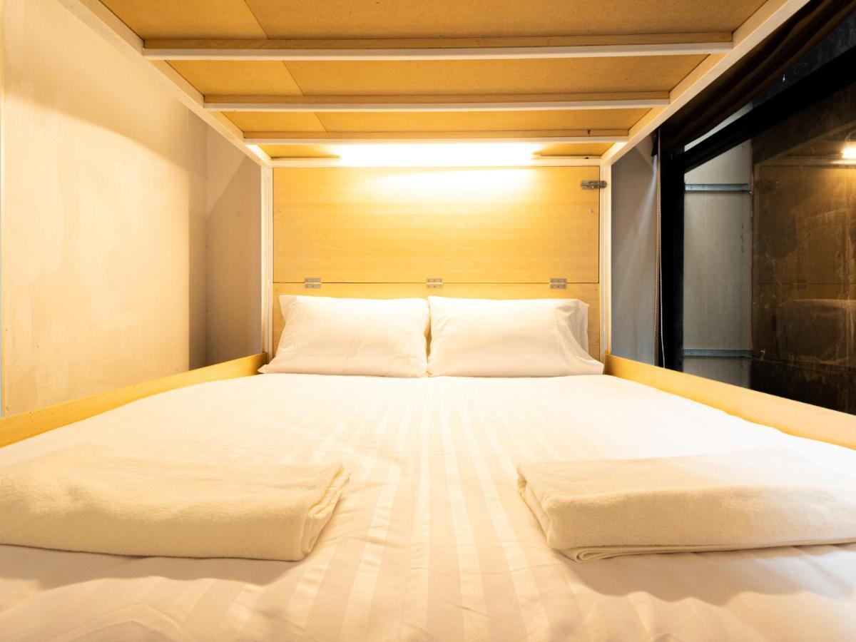 Khao San Social Capsule Hostel Bangkok Luaran gambar